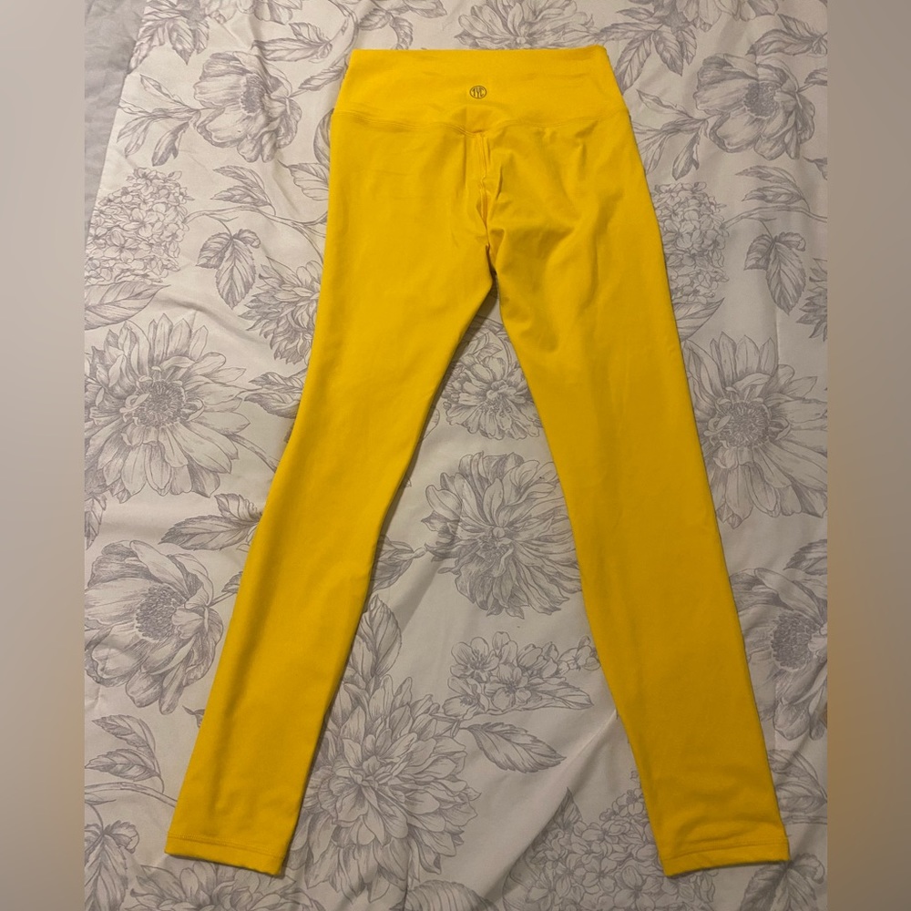 Til You Collapse Effortless Classic Leggings- in Mustard